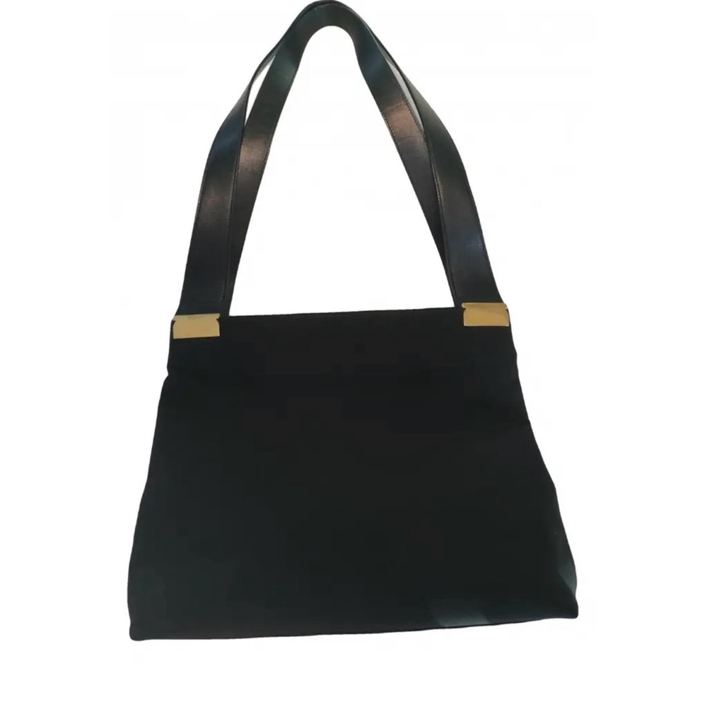 Elegant Salvatore Ferragamo Black Shoulder Bag